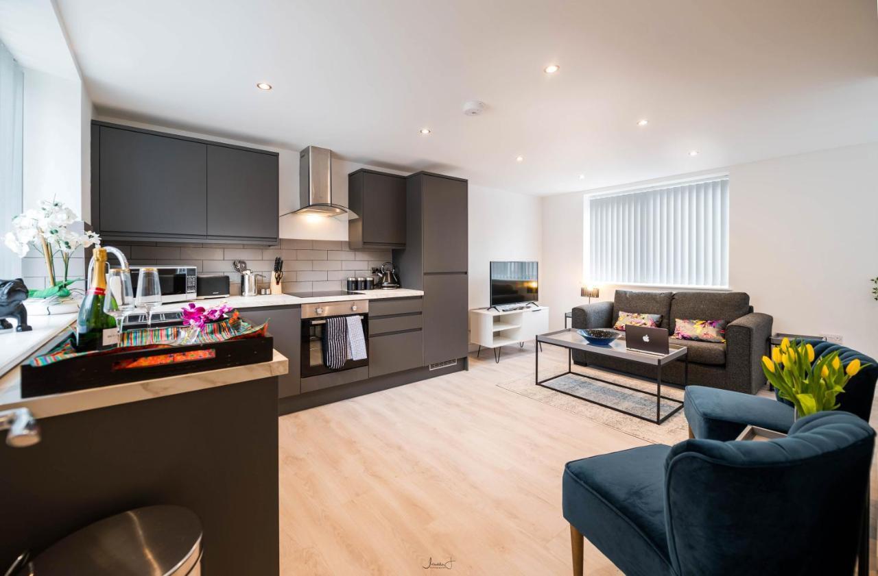 Charles Alexander Short Stay - Windmill House Apartments Литам-Сент-Эннс Экстерьер фото