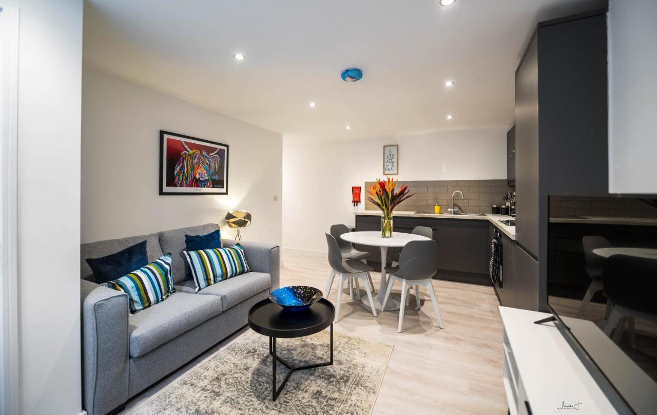 Charles Alexander Short Stay - Windmill House Apartments Литам-Сент-Эннс Экстерьер фото